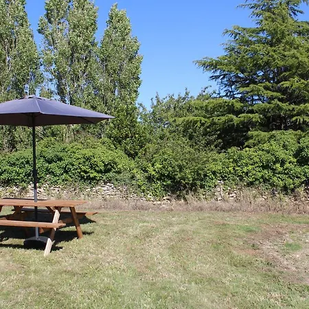 Rose, Sejour Detente Et Bien Etre En Famille Avec Jacuzzi Ferienhaus *