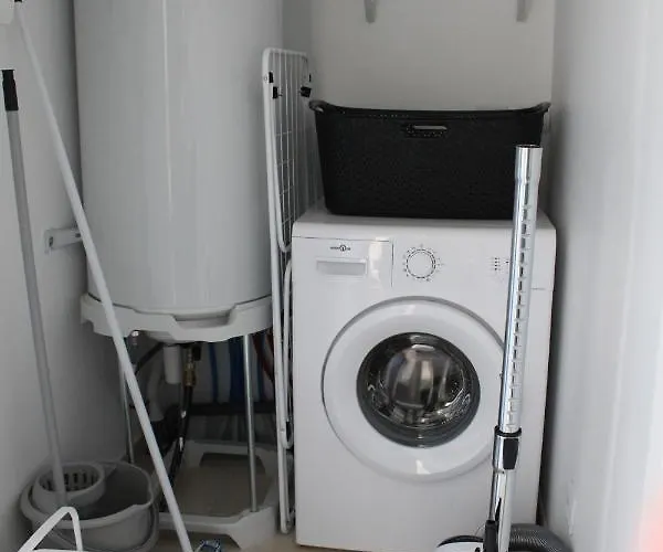 Rose, Détente Et Bien En Famille Avec Jacuzzi *