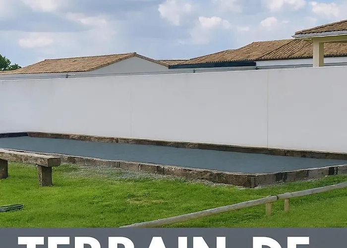 Rose, Détente Et Bien En Famille Avec Jacuzzi * Fontenay-le-Comte